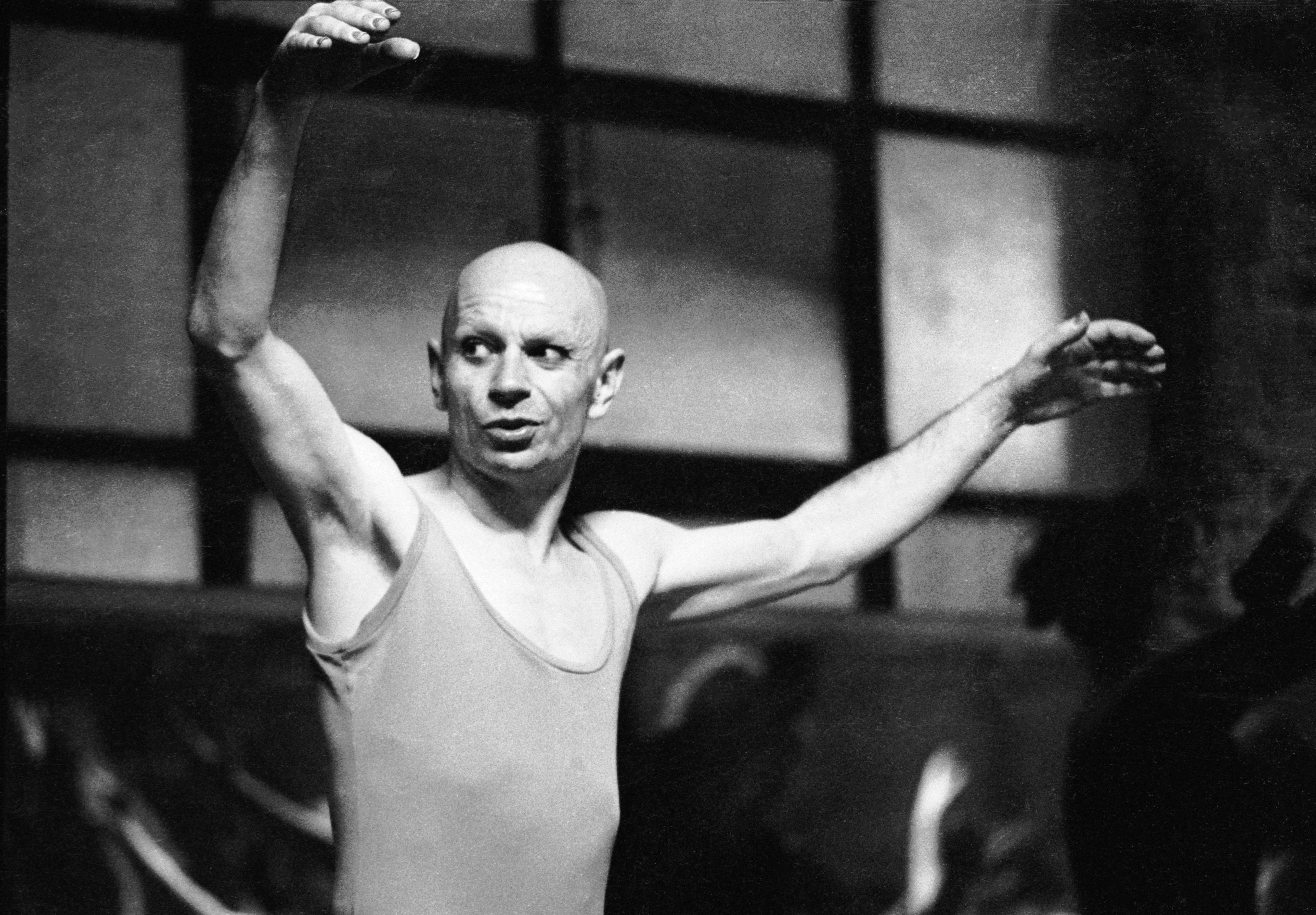 1976 Lindsay Kemp 01